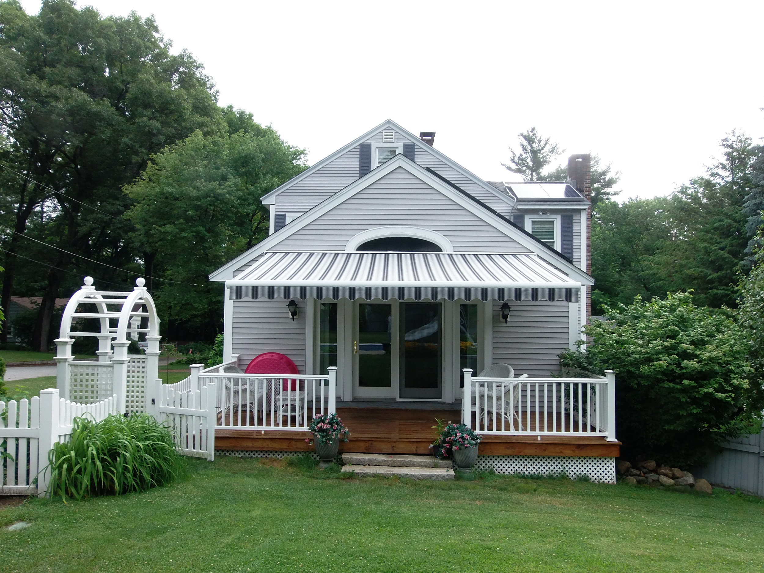 Chelmsford, MA - Retractable Awning