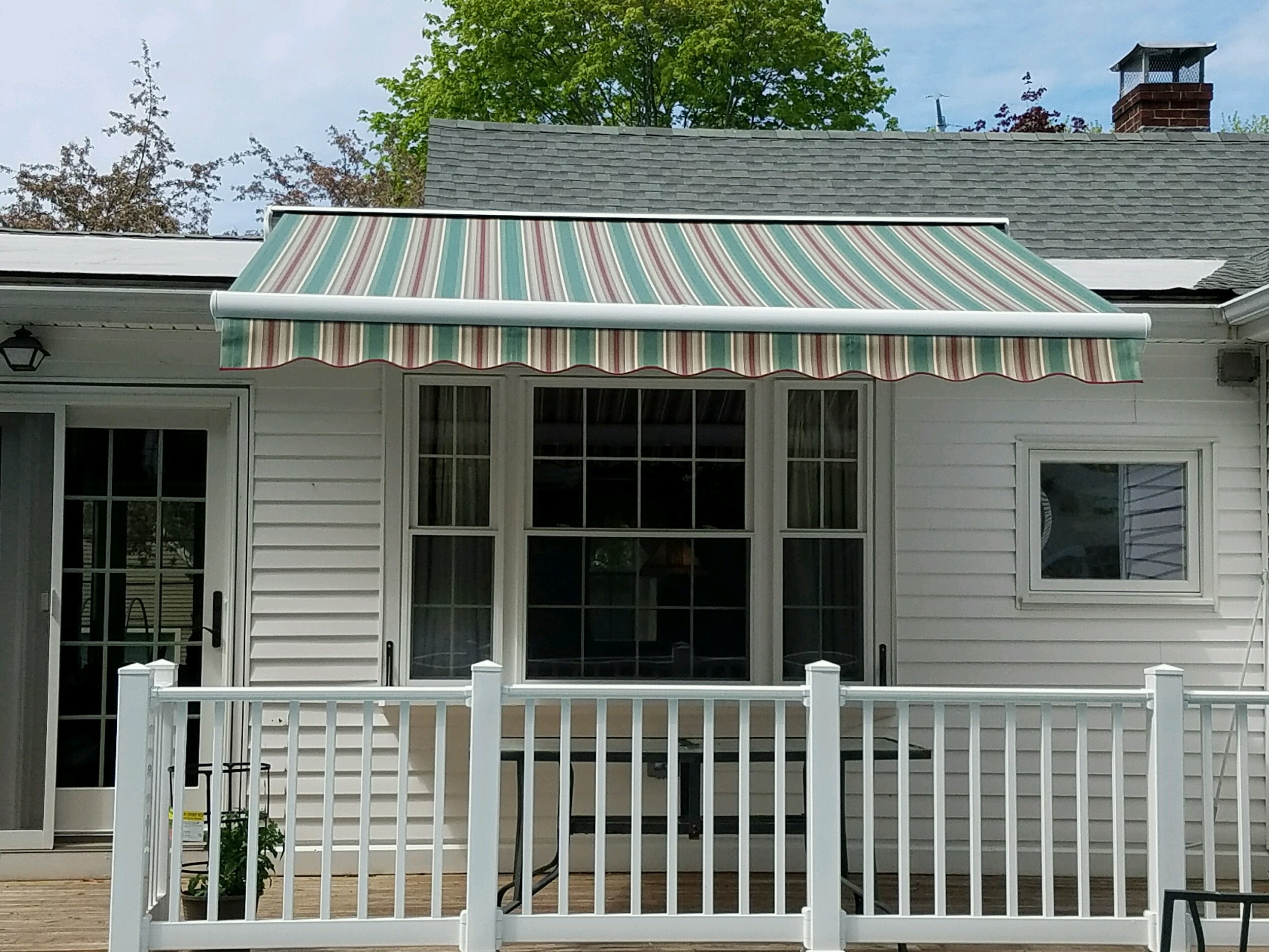 Custom sized retractable awning