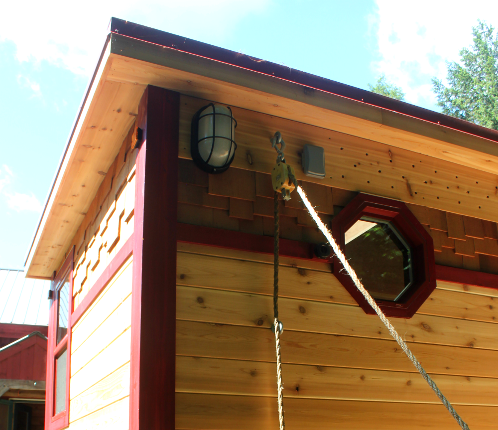WhirlyHouse_stagepulley.png