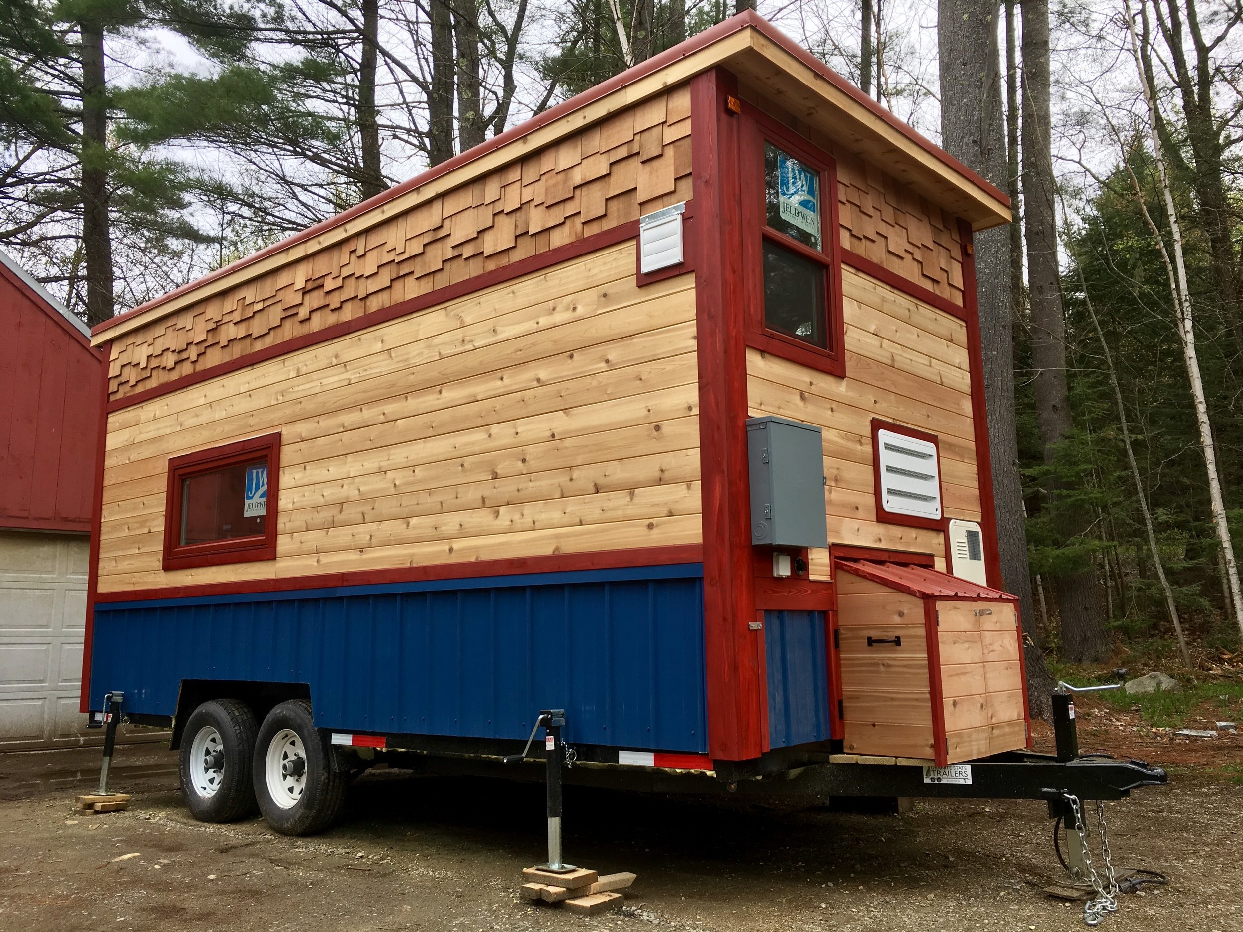 WhirlyHouse_ext5.jpg