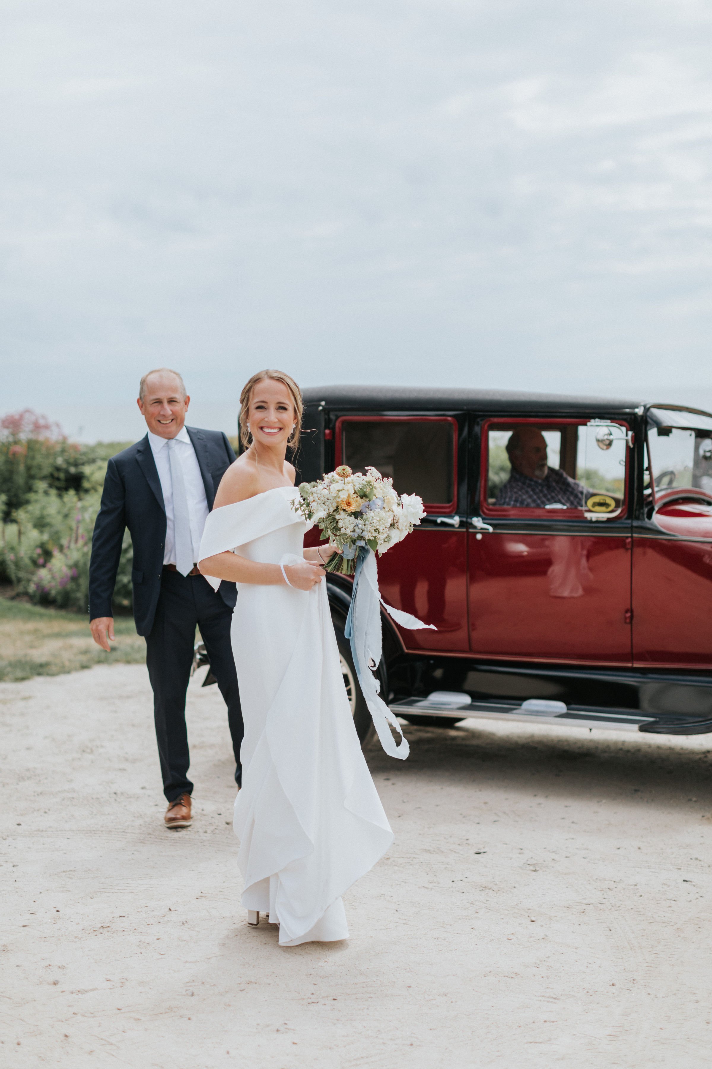 Caroline_Joe_Wedding_Getting_Ready-161.jpg