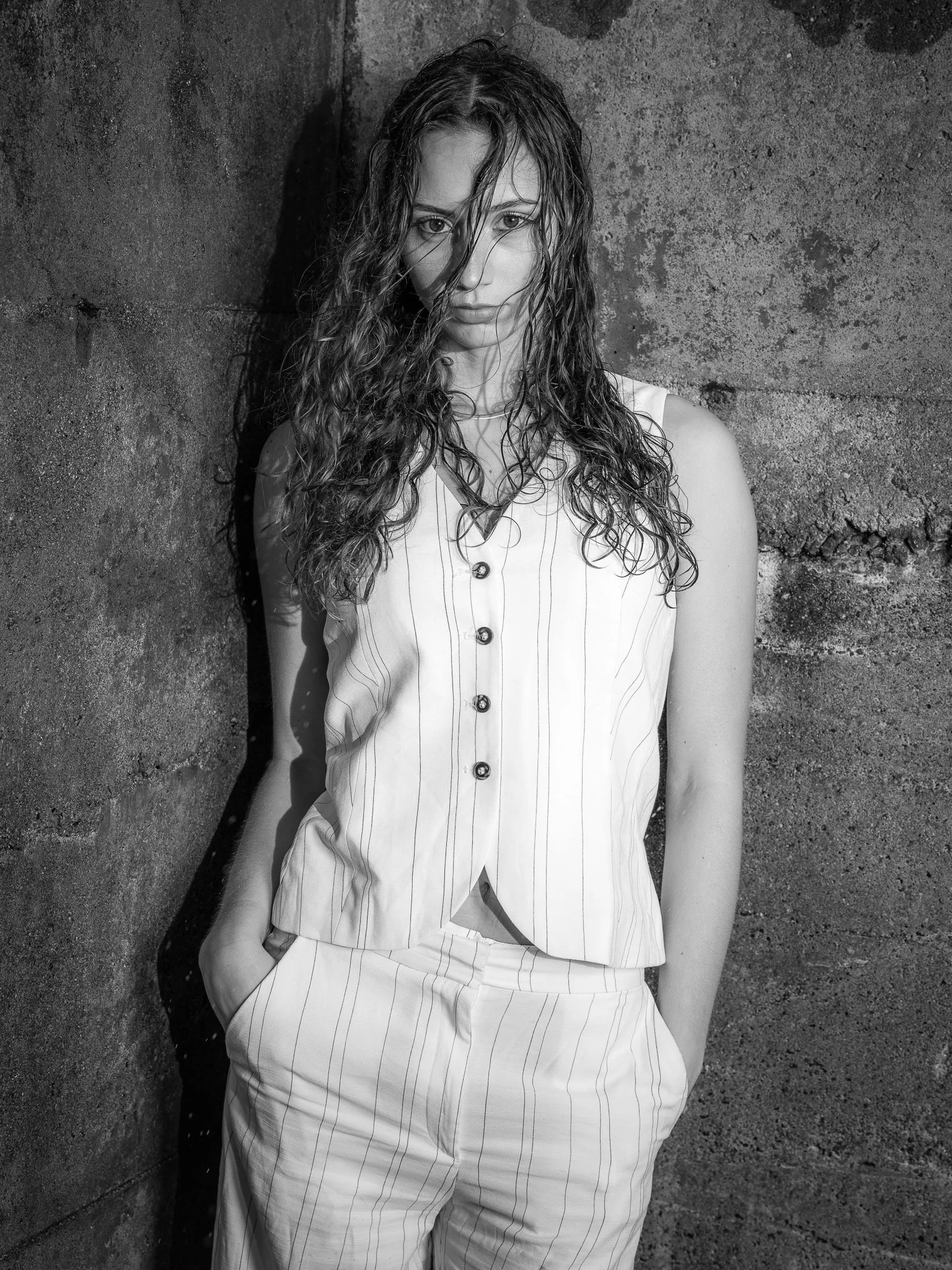 PORTRAIT OUTDOORS (98 of 196).jpg
