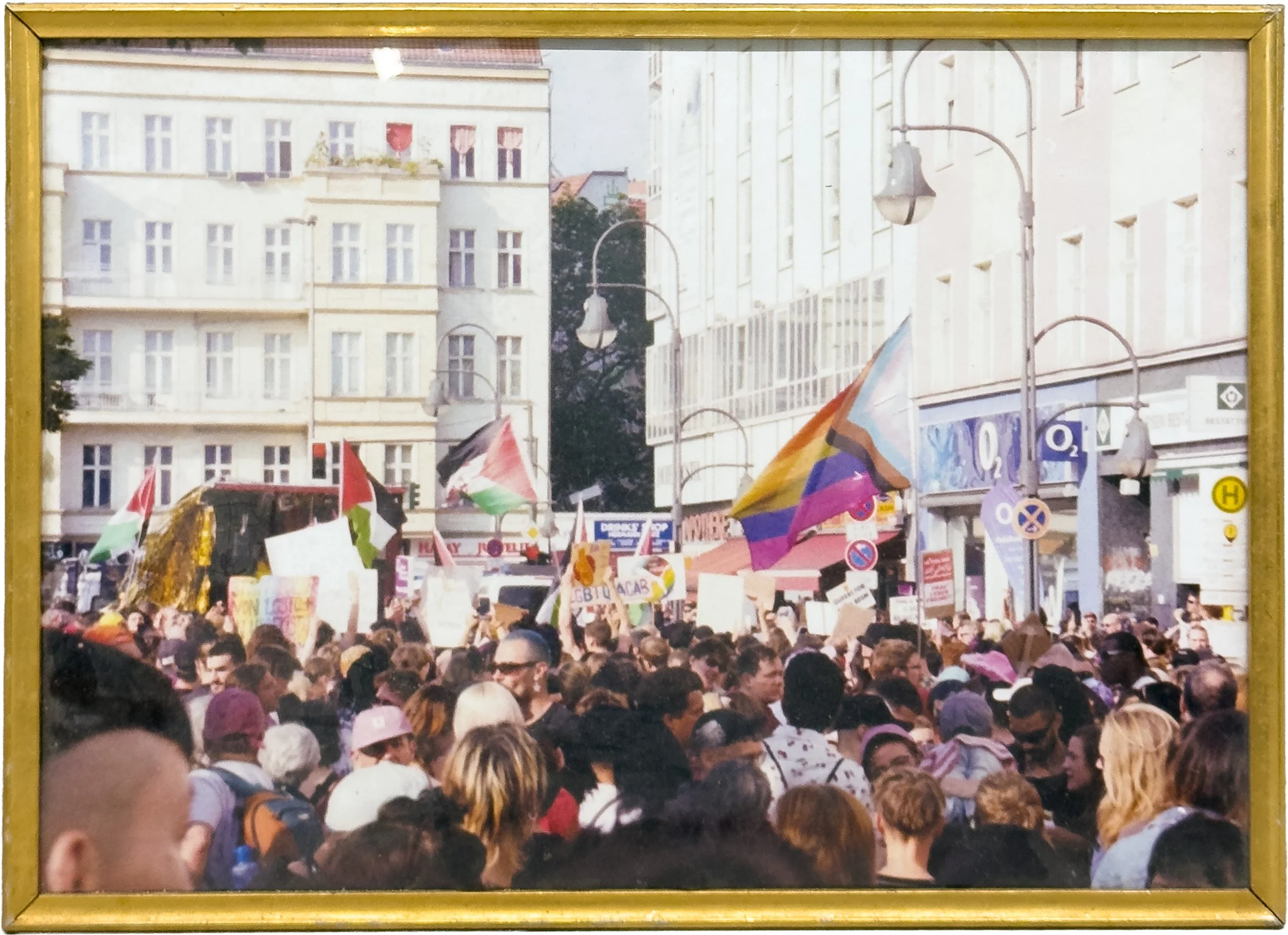 愛最大 Love Wins  愛は勝つ , Berlin, 2023.jpg