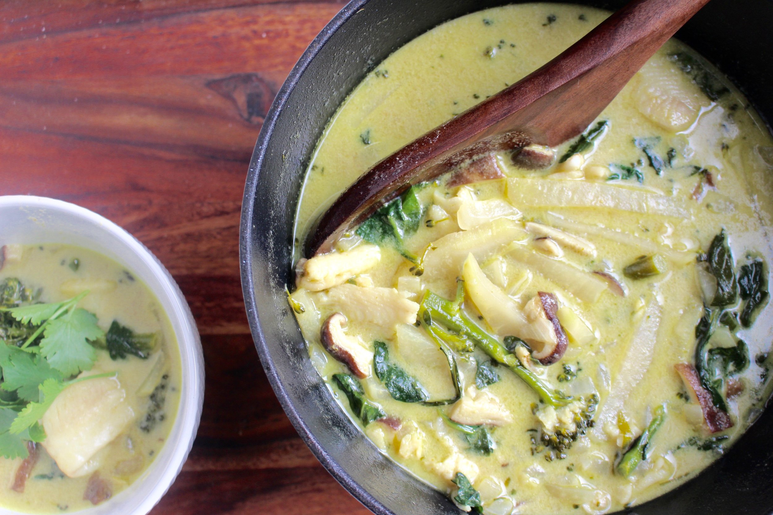 Green curry fish stew | Me & The Moose. Bottled green curry makes quick work of this tasty Thai-inspired stew that’s chock full of fish and veggies. #meandthemoose #Thaicurry #healthymeals #whole30 #whole30recipes #onepotmeals #dinnerrecipes