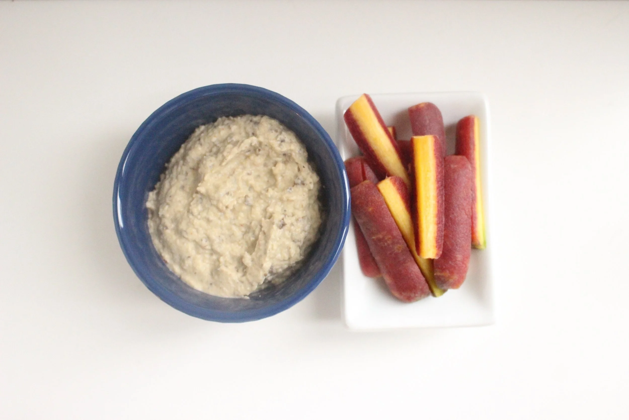 Babaganoush | Me & The Moose. What’s better than a dip that’s mostly veggies? #meandthemoose #whole30 #whole30recipes #babaganoush #snacks #snackrecipes #diprecipes
