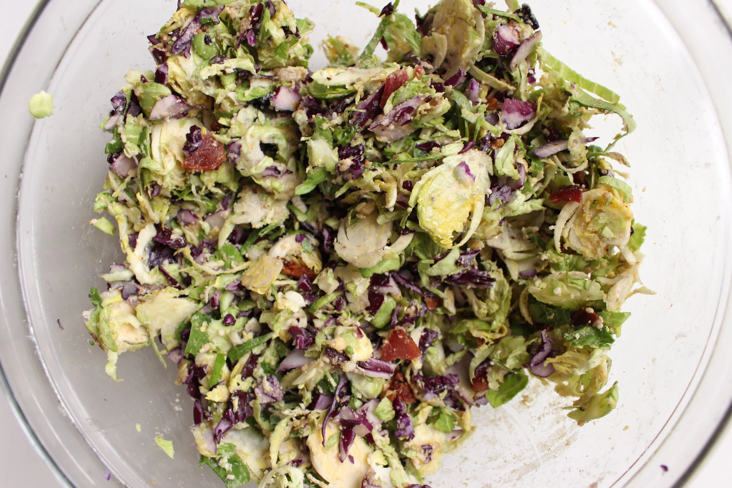 Brussels sprouts fritters | Me & The Moose. Get your kids to eat Brussels sprouts by frying them with bacon and cheese in these crispy, crunchy, savory, and gluten-free Brussels spouts fritters. #meandthemoose #dinnerrecipes #sidedishes #glutenfree #glutenfreerecipes #brusselssprouts #brusselssptoutsfritters #fritters #vegetablerecipes