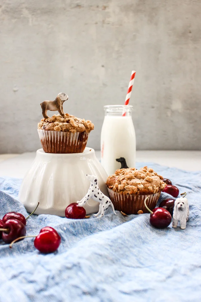 Cherry rye muffins | Me & The Moose. These muffins are just healthy enough without sacrificing flavor or texture and really highlight seasonal produce. #meandthemoose #cherryryemuffins #summerbaking #muffins #cherries #breakfast #healthymuffins