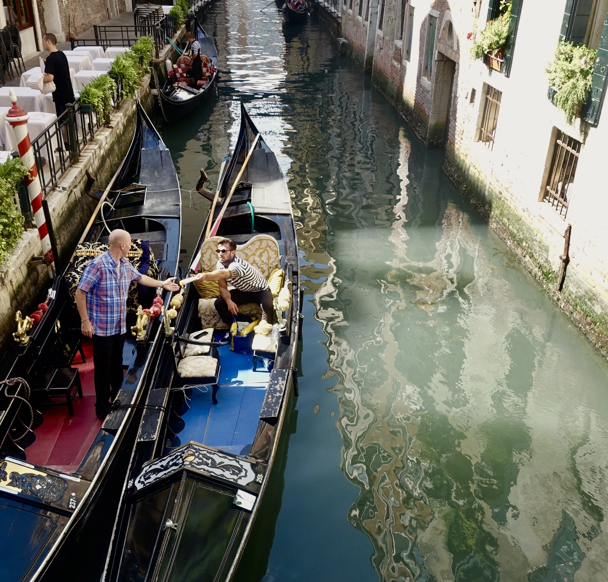  Friends on the gondolas 