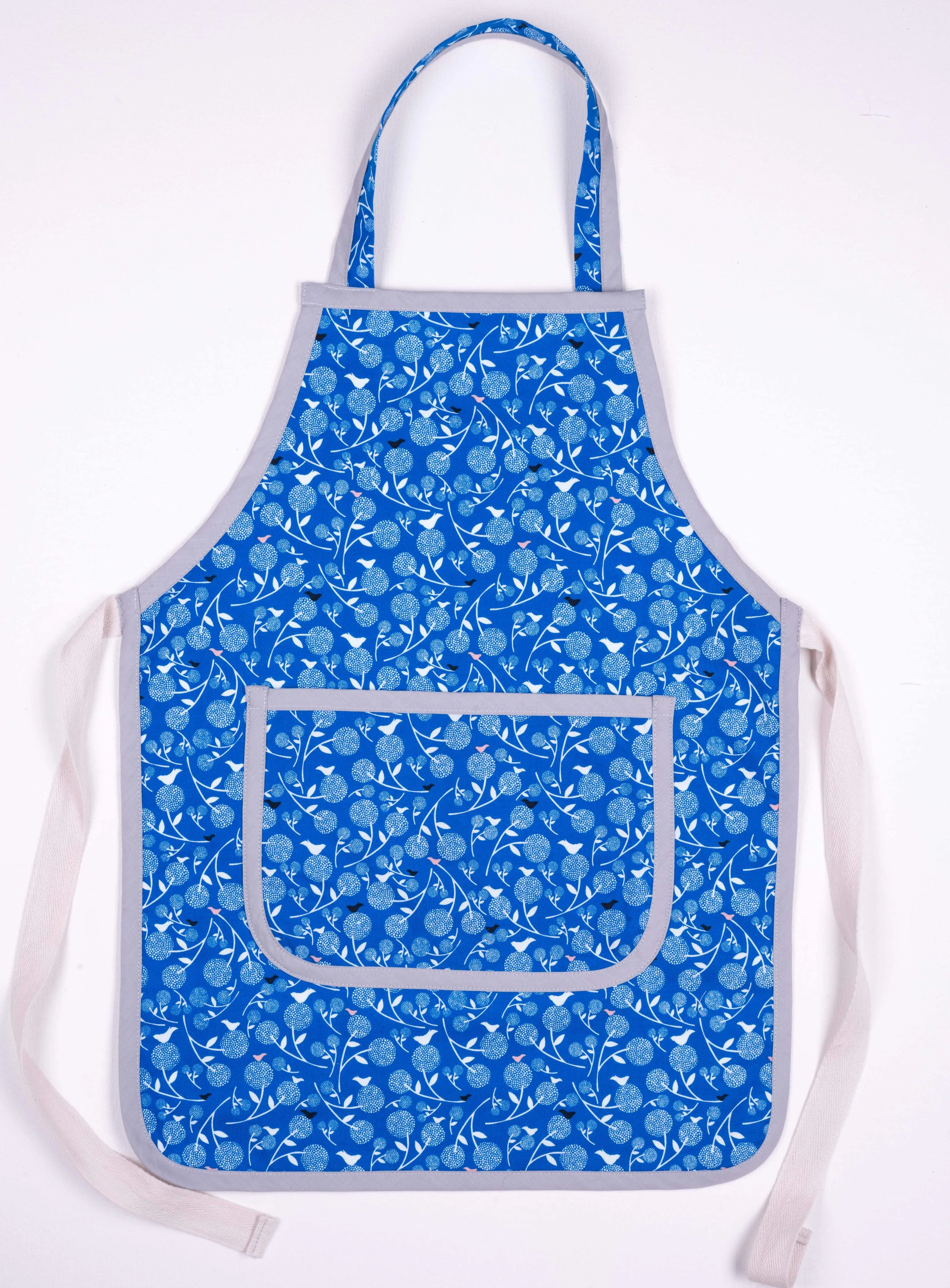 Skoo KidsKitchen Blue Floral Print Apron