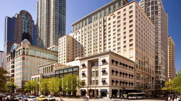 Chicago’s leading luxury hotel enhances guest experience through new PressReader service