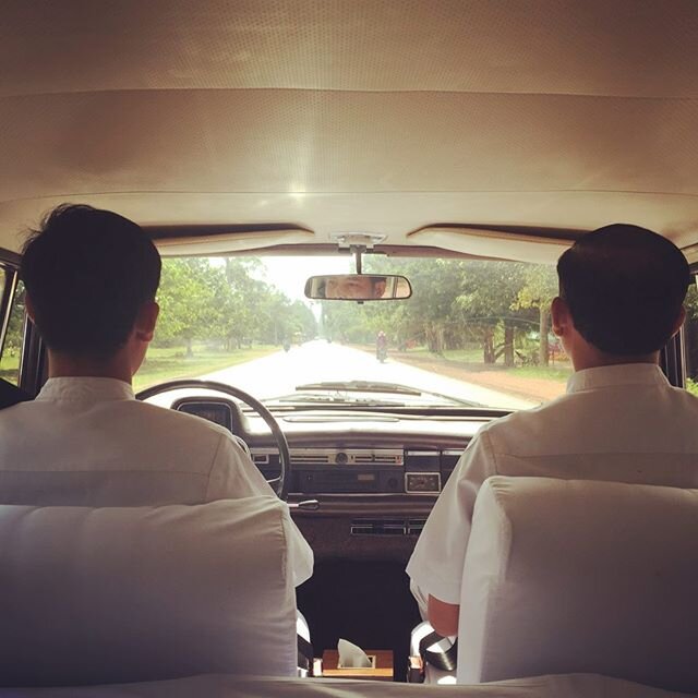 Don&rsquo;t you love the stories we create when we travel? 📖✈️🌏
One of my favorite travel memories is when I flew into Cambodia from Thailand and @amansara_angkor picked me up in the former King&rsquo;s refurbished 1960s Mercedes limousine. 👑 I fe