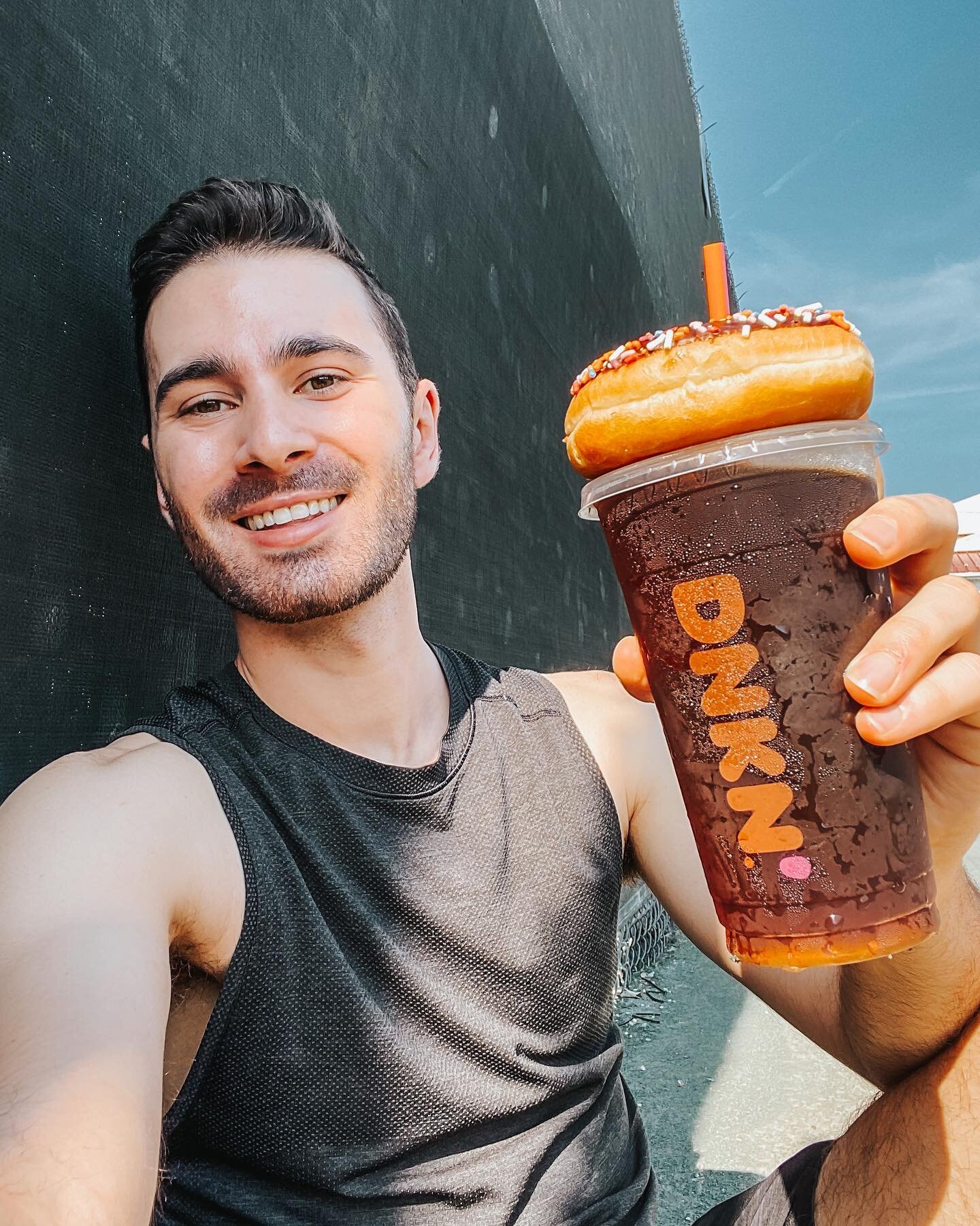 It&rsquo;s @dunkin #IcedCoffeeDay 🙌🏼 to celebrate, I&rsquo;m cooling off&nbsp;with a Dunkin&rsquo; Iced Coffee and a 🍩 after sweating it out on the tennis court // today only (5/26), $1 from every coffee sold at your local&nbsp;D.C&nbsp;Dunkin&rsq