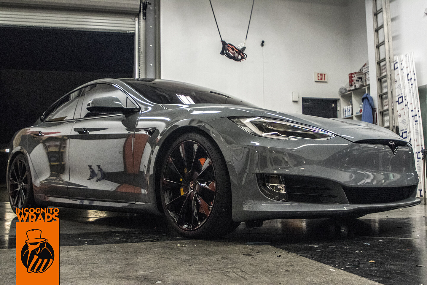 bericht Kikker Bounty Tesla Model S - Nardo Grey — Incognito Wraps