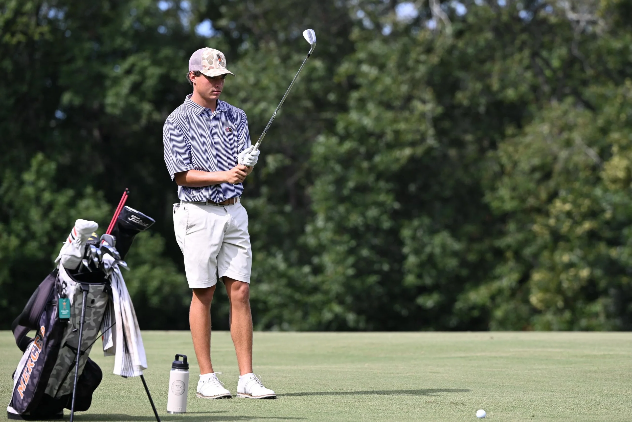 Temperatures were high, but scores were low in yesterday&rsquo;s first round of the Southeastern Amateur with 34 players coming in under par. Round 2 is sure to bring the heat again.