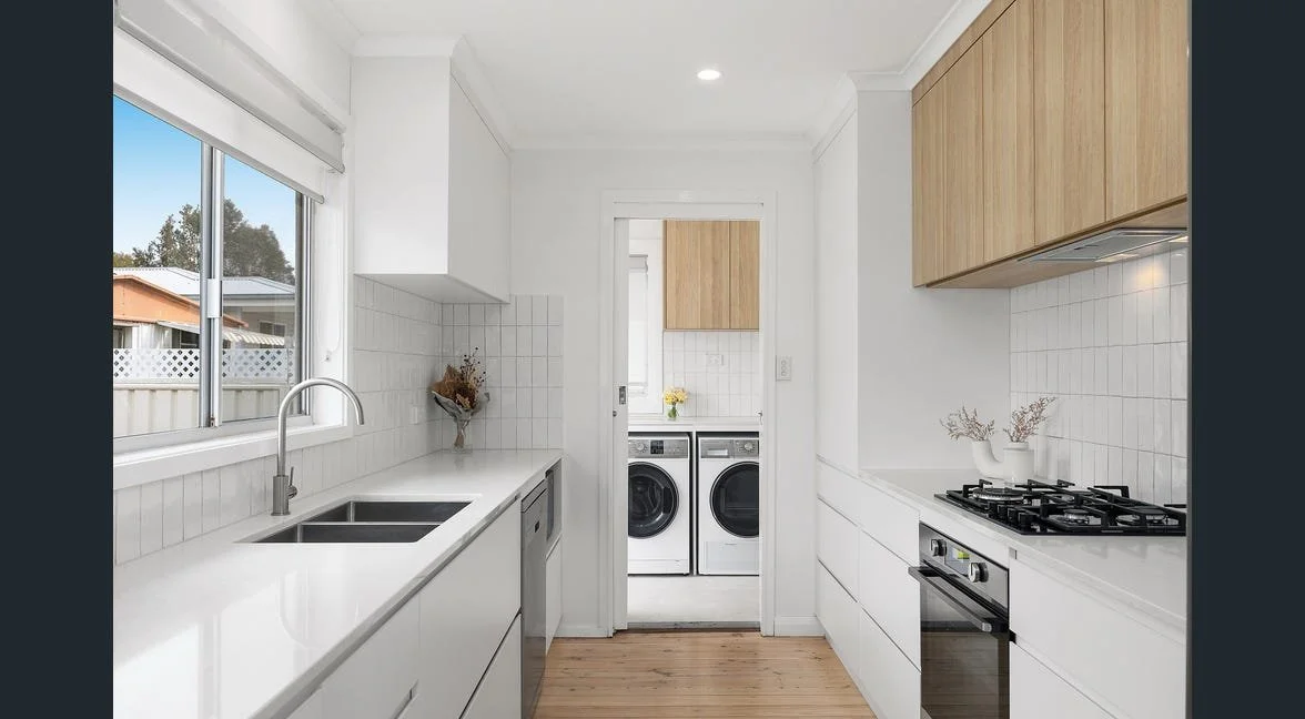 Kitchen Cook Street Kilarney Vale.jpg