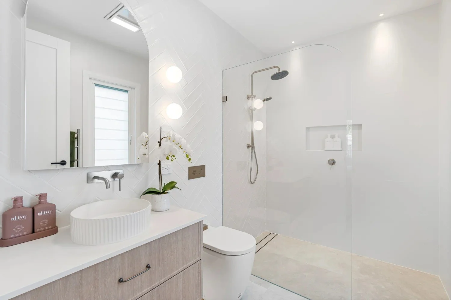 Frew Ensuite.jpeg