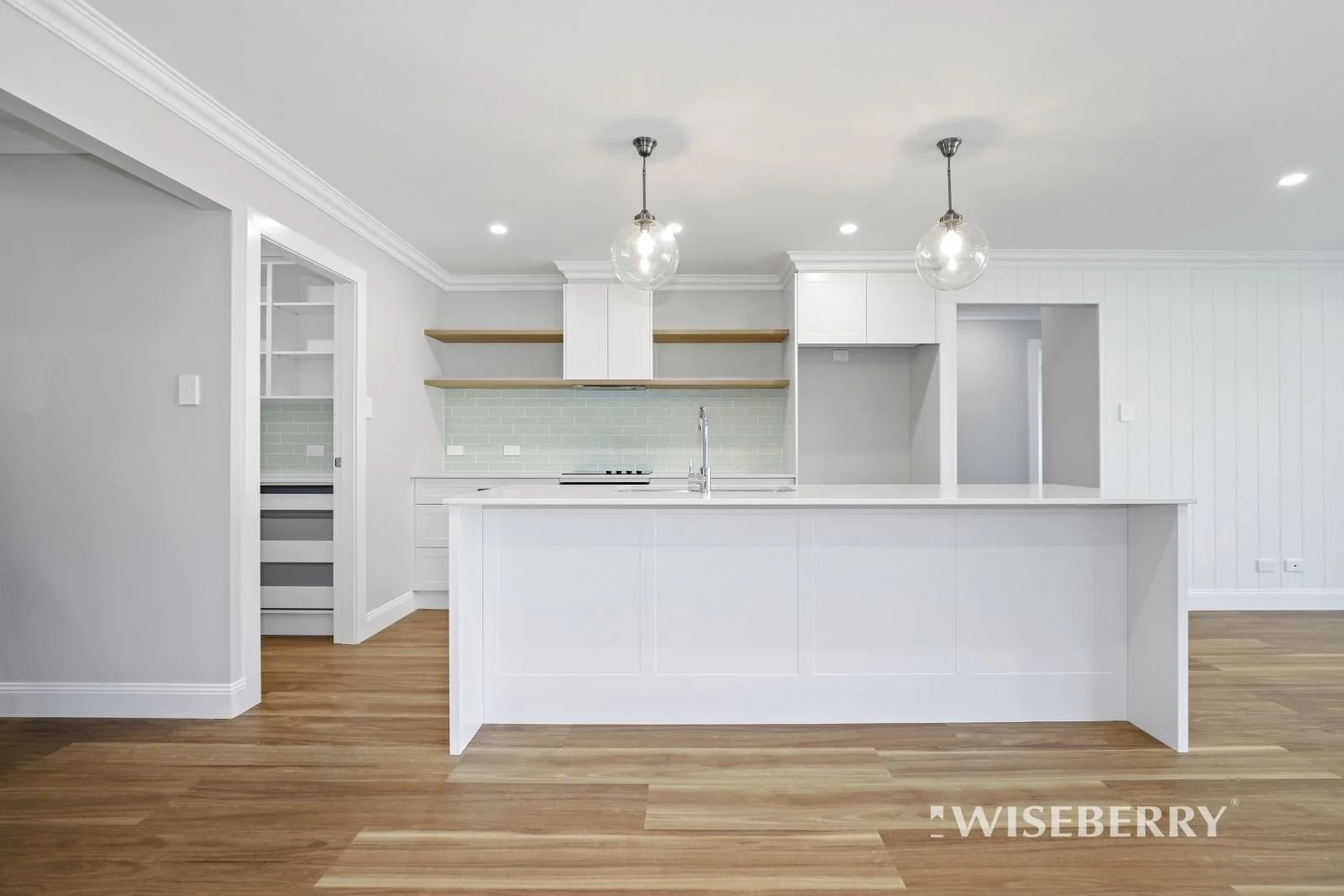 9 Piper Ave Cooranbong KITCHEN.jpg