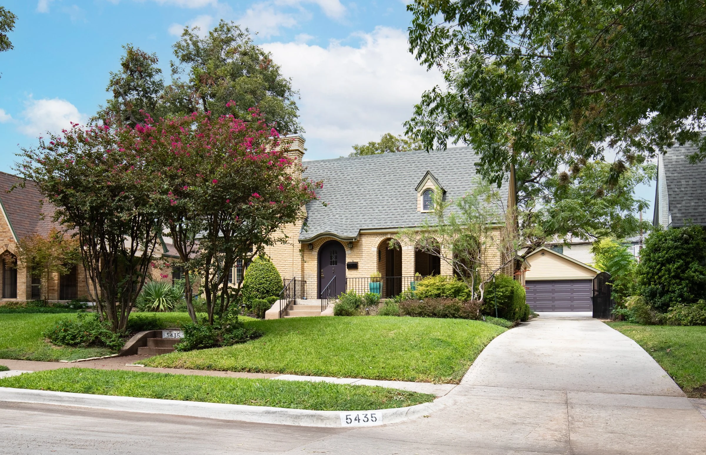 5435 Mercedes Ave_2.jpg