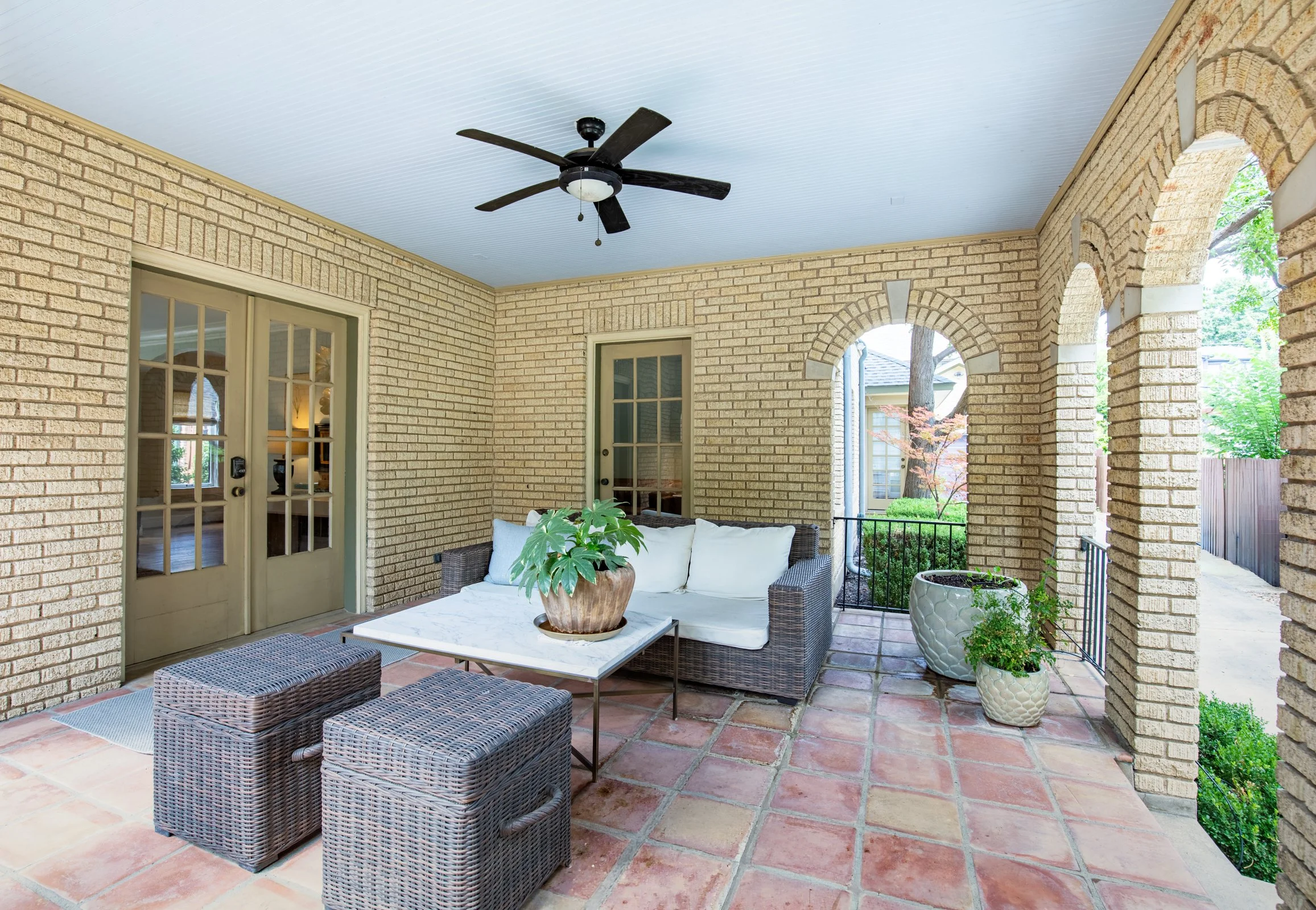 5435 Mercedes Ave_4.jpg