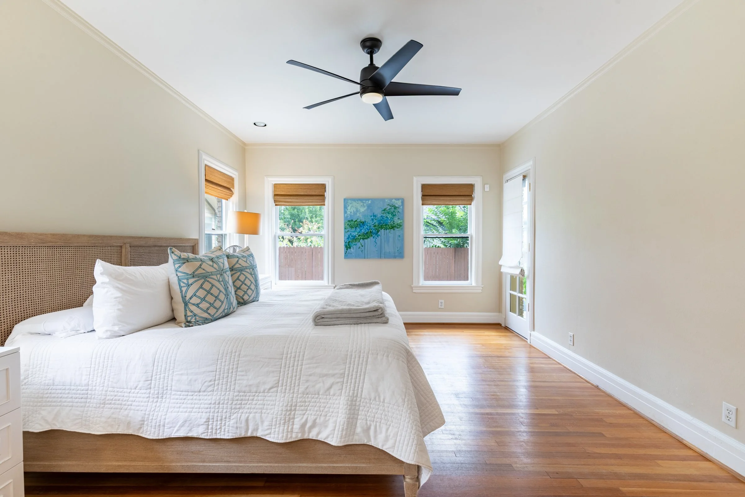5435 Mercedes Ave_29.jpg
