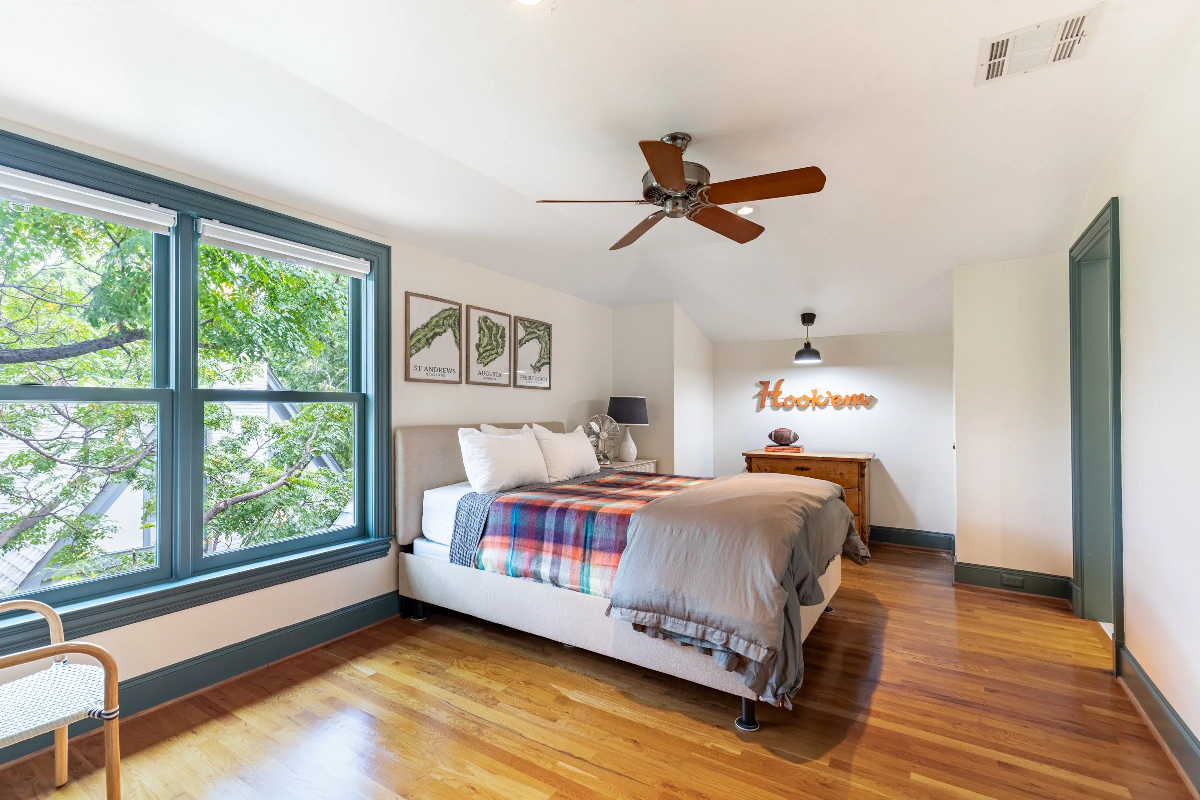 5435 Mercedes Ave_40.jpg