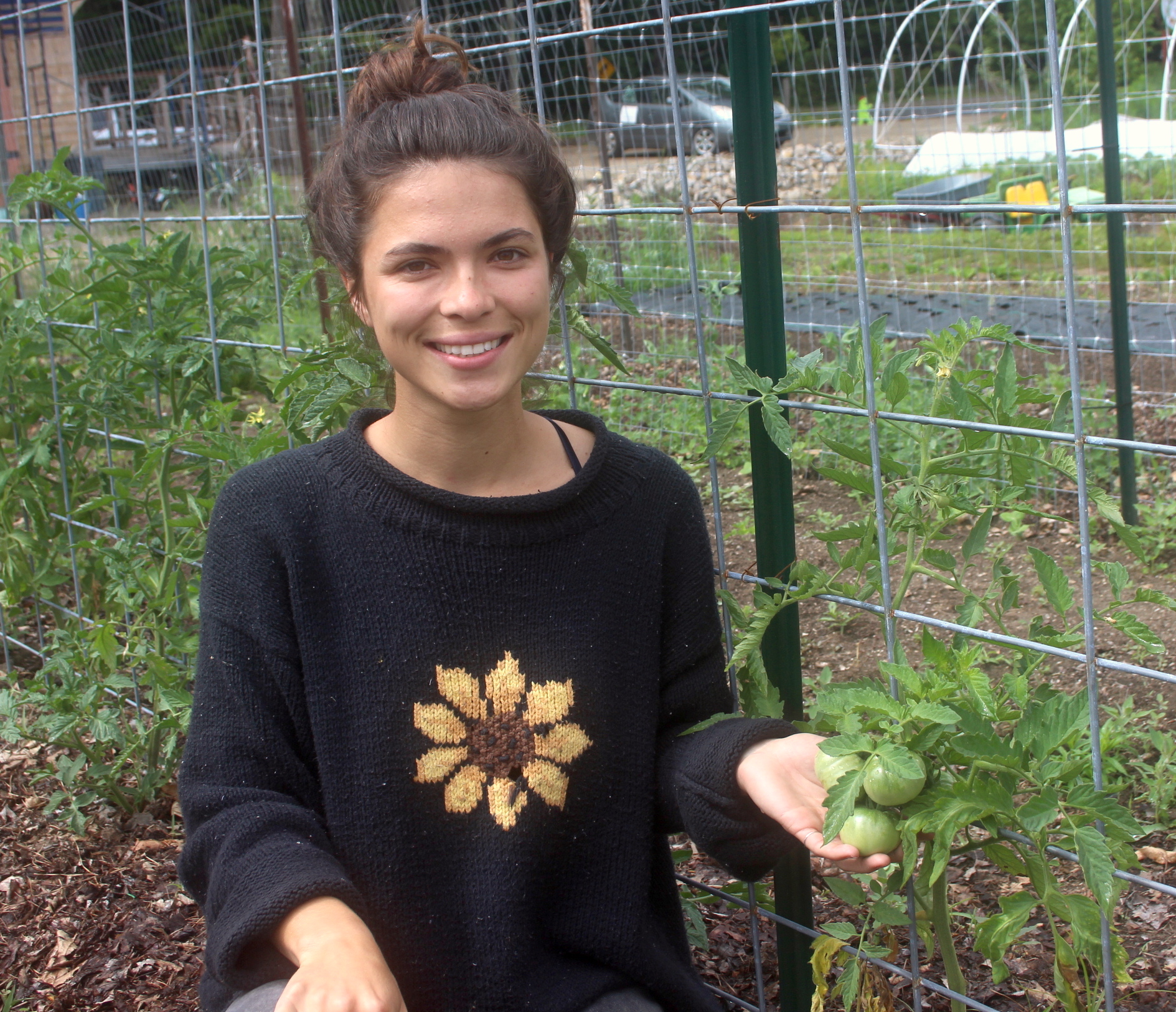 Rhiannon Smith Marketing/Farming Apprentice Hometown: Silver Spring, MD Where were you before Frinklepod? I was living in and reconnecting with my hometown while working as a barista. Why are you doing this apprenticeship? I was drawn to Frinklepod for many reasons, but their presence as a community hub of health, sustainable living, and plant-based nutrition was probably the one that resonated most. I hope to nurture communities around me through caring about food & the earth, and Frinklepod seemed like the perfect place to strengthen this part of myself. Favorite Plant? I've been loving Rosa Rugosa as of late. What has inspired you lately? Snail trails in the sand near the sea.