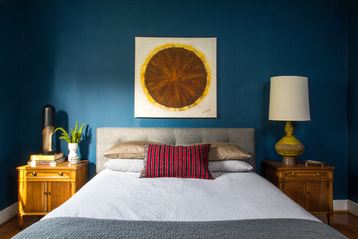 7 Eclectic Bedroom Vintage Art Lamp Blue Wall.jpg