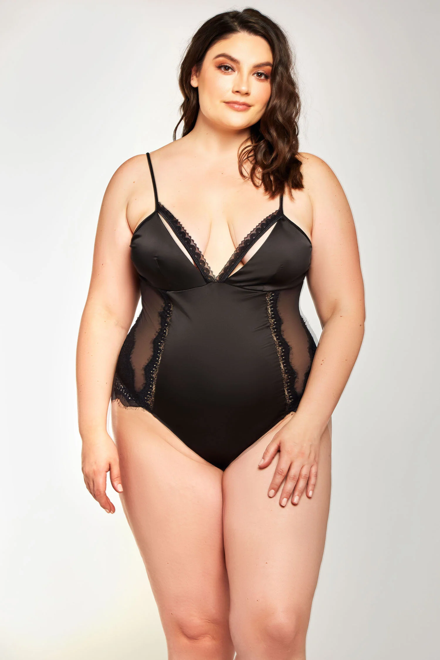 8593X-BLAC-F-WEB.jpg
