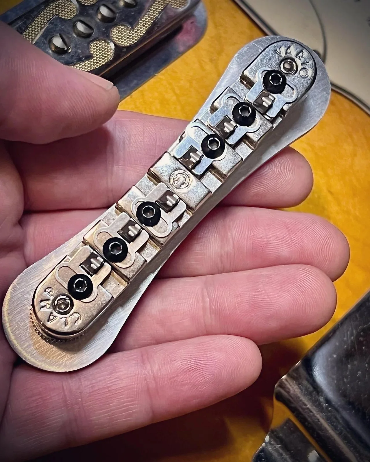 'Bone Base' w/Vario Melita-Style Bridge