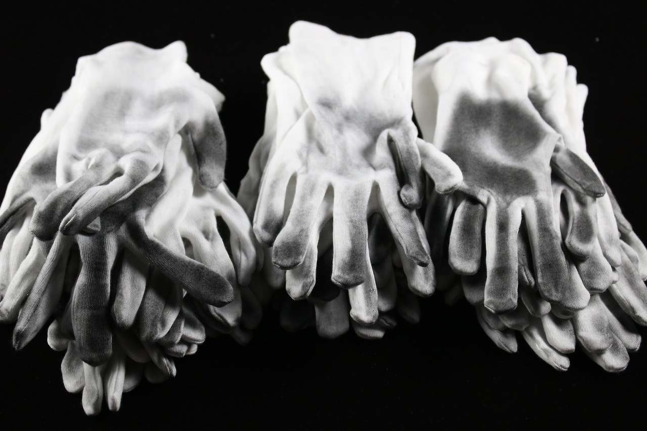 gloves.jpg