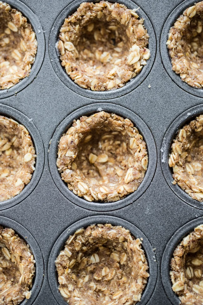 Oatmeal Cookie Tarts | edibleperspective.com