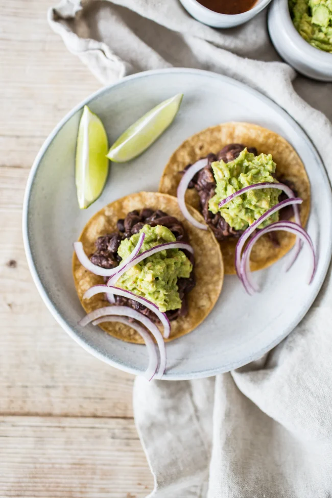 Easy Black Bean Vegan Street Tacos | edibleperspective.com