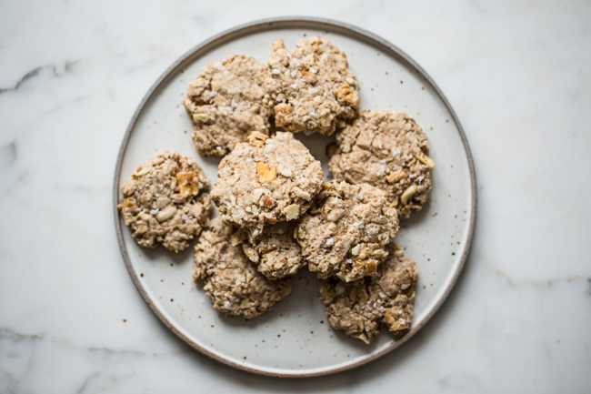 Tropical Oatmeal Snack Cookies | edible perspective