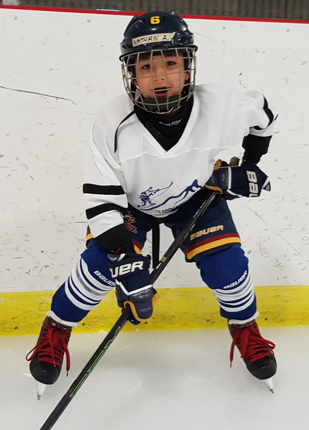 NATHAN ALLEN Hometown: Burlington, ON Number: 6 Team: Burlington Eagles Atom AA Gold Position: Defence Shoots: Right Favorite Pre-Game Meal: Pasta and salad Favorite Hockey Player: Bobby Orr 