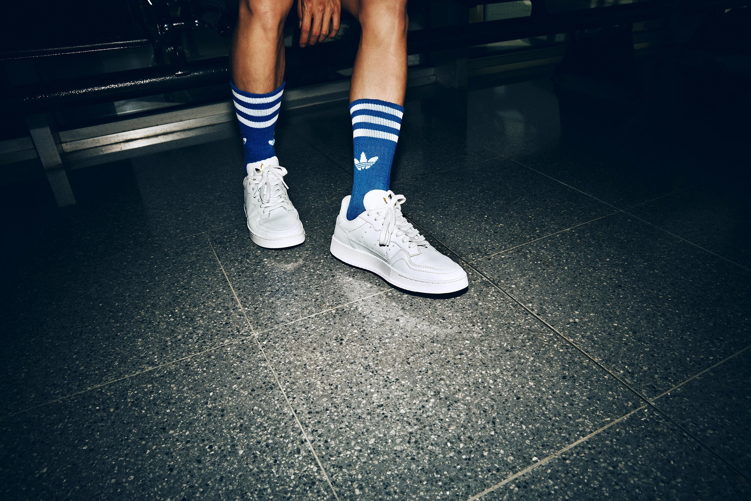 adidasOriginals_FW19_HoC_OCT_APAC_M_Supercourt_FU9199_OnFoot_0011-2.jpg