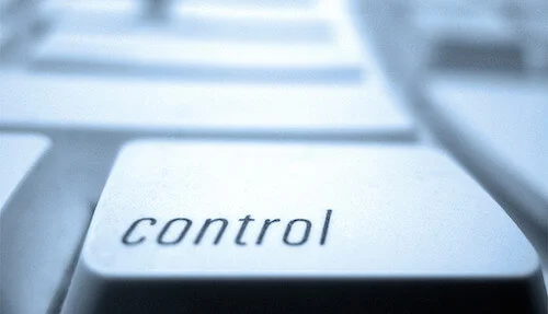 Control freaks are strategy hogs. (Image: Faramarz Hashemi )