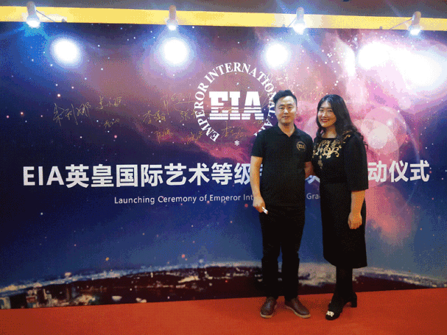 佳鑫与粉丝合影