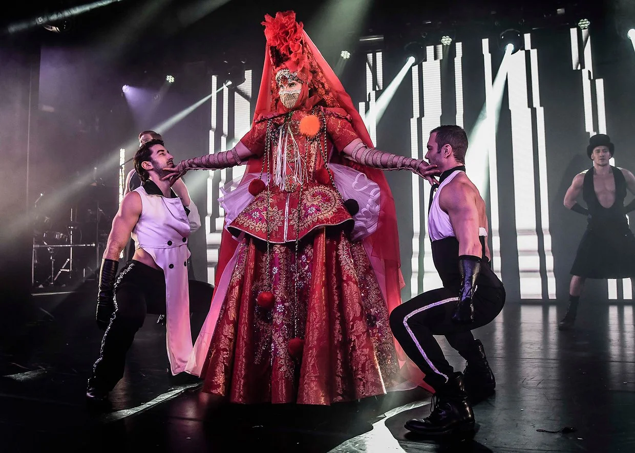 performers-on-stage.jpg
