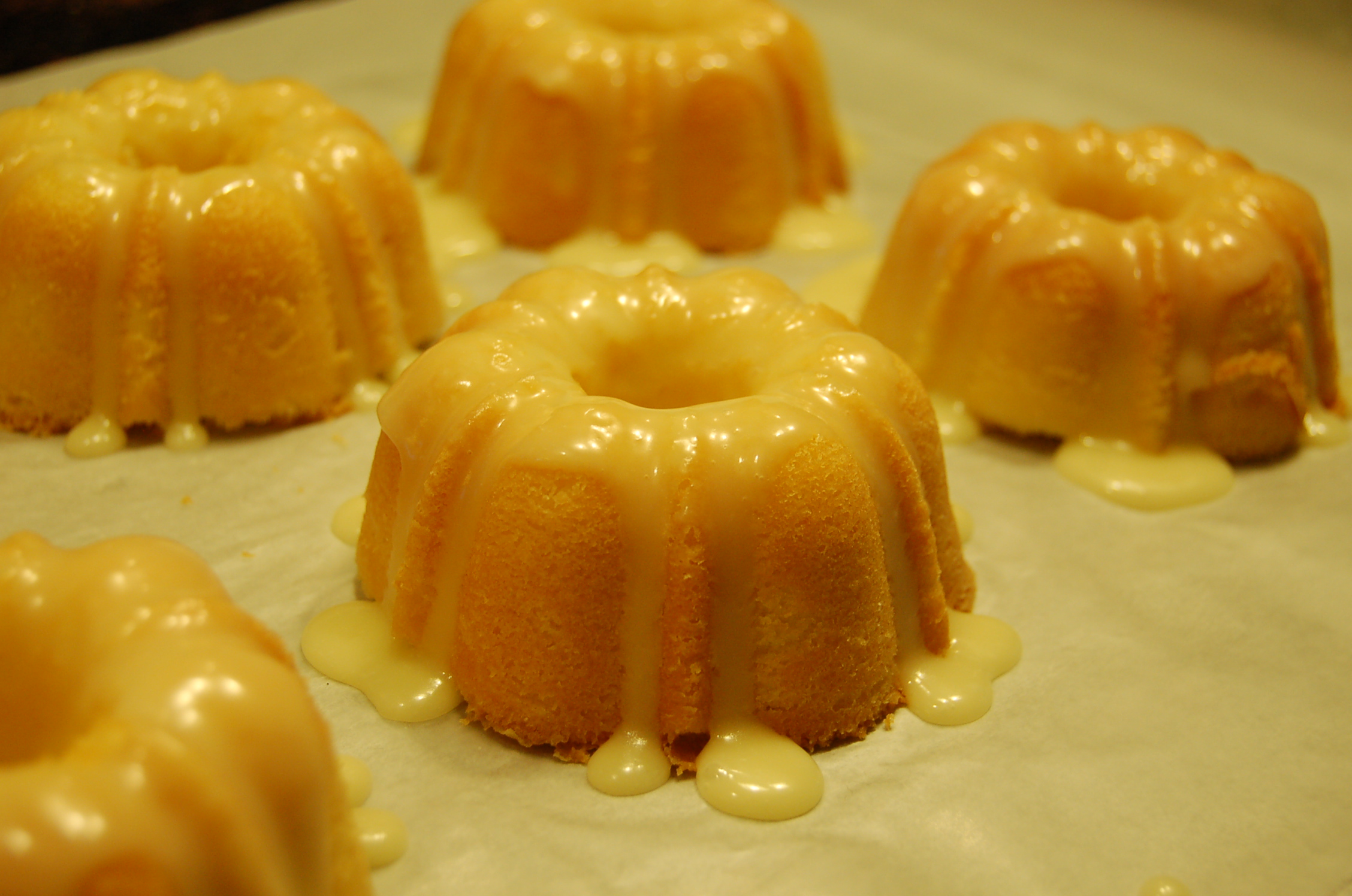 Almond Glazed Mini Cakes