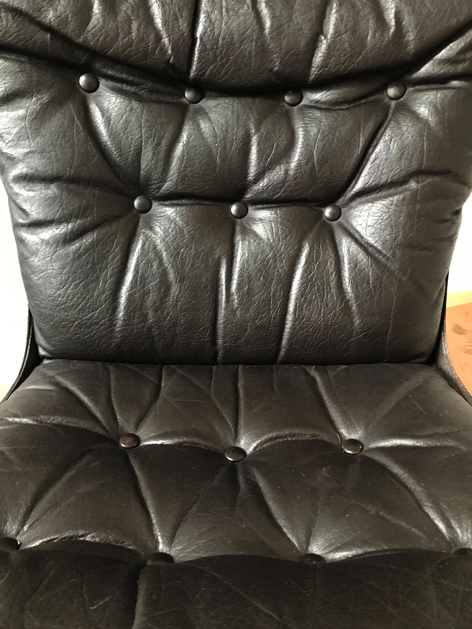 Falcon-Chairs-for-sale-4.JPG