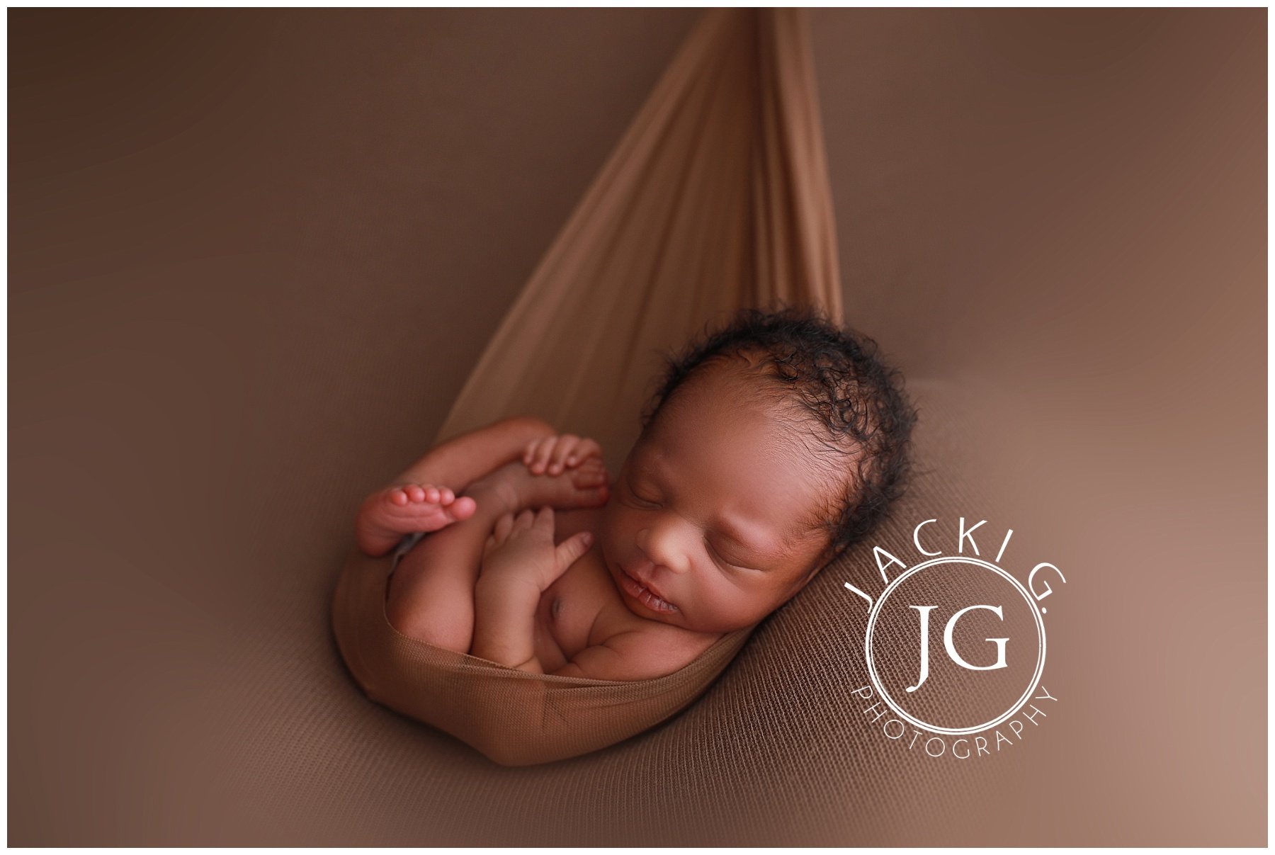 The perfect newborn photography posing flow for stress-free studio sessions  - Click Magazine