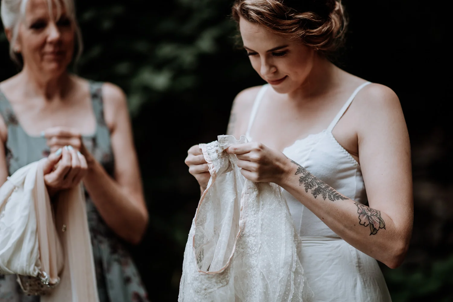 Shinglekill Falls Wedding with Boho Vintage vibe as documented b
