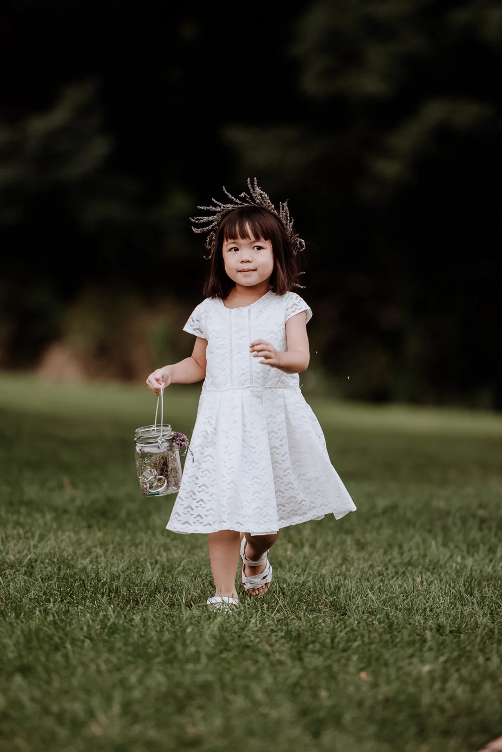 Red Maple Vineyard Wedding flower girl