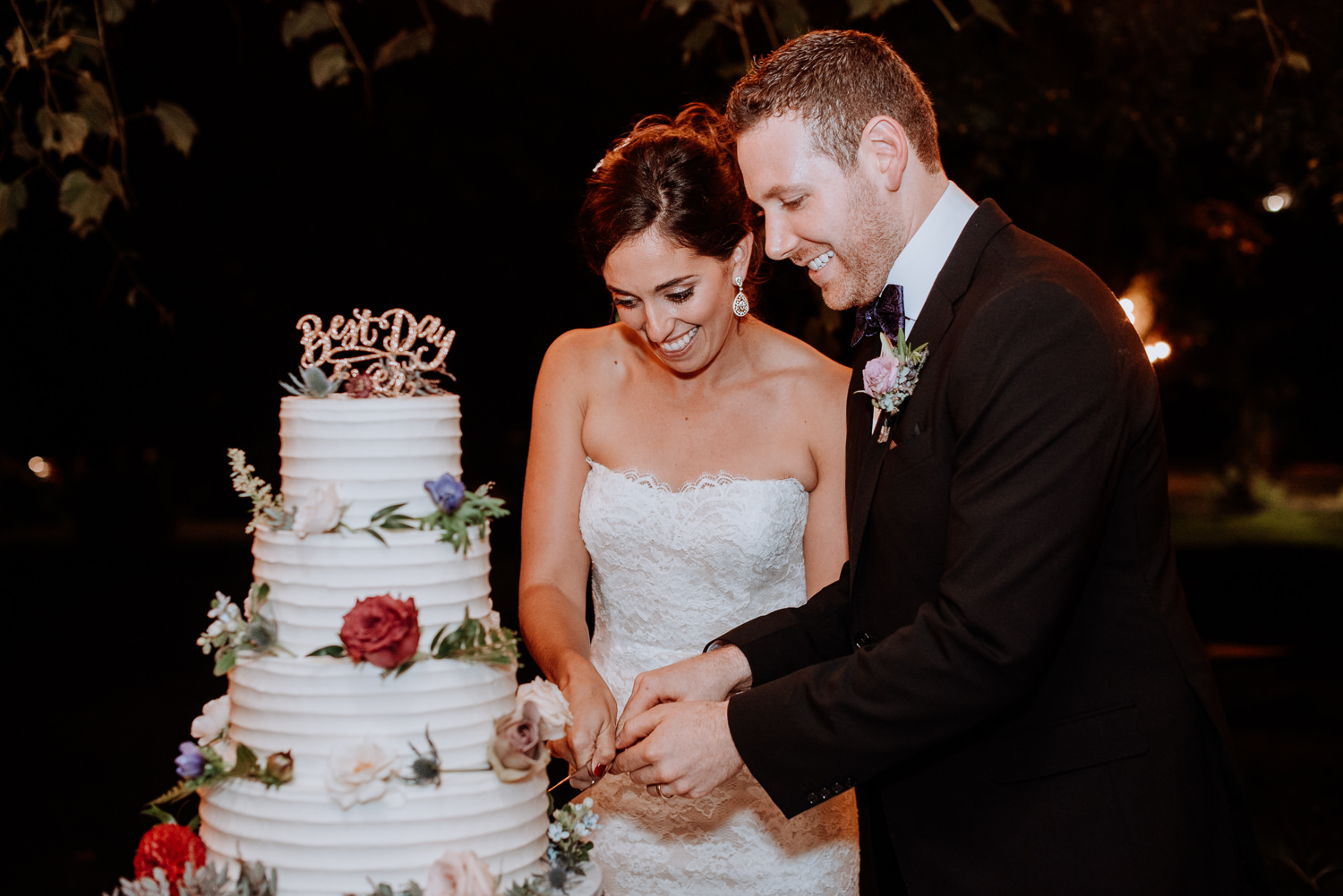 Red Maple Vineyard Wedding cake