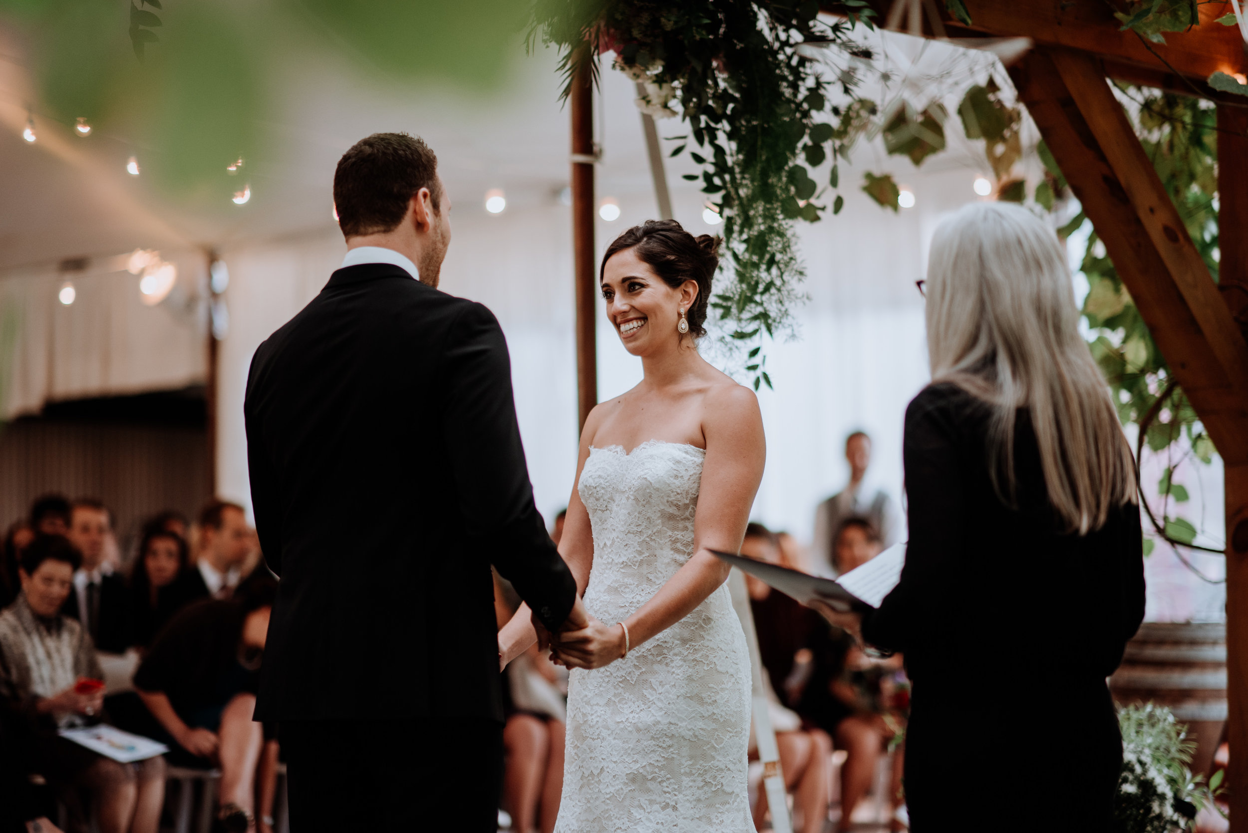 Rainy day Red Maple Vineyard Wedding - Hudson Valley
