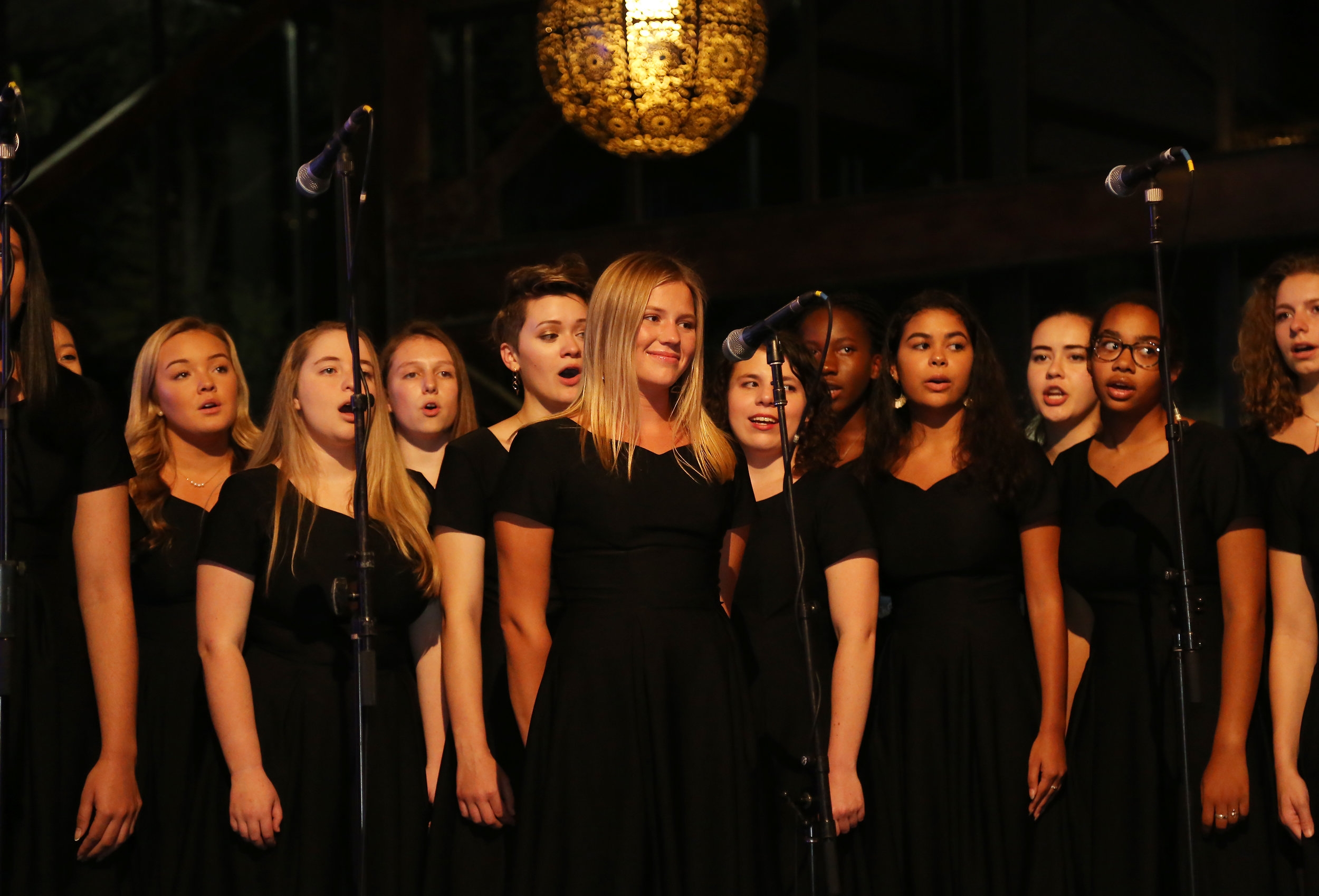 Choir2.jpg