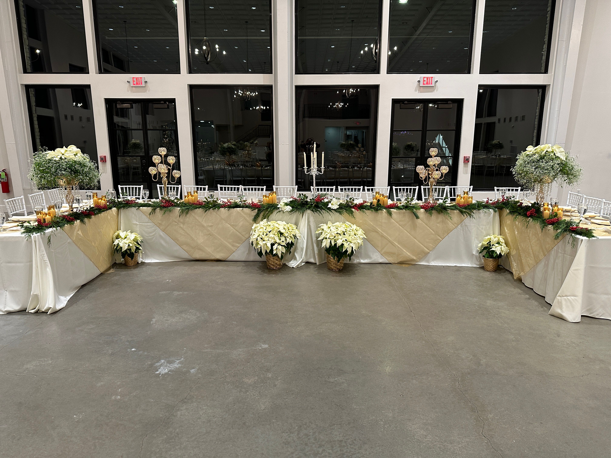 rose of sharon floral design studio wedding flowers winter wedding osage house northwest arkansas head table