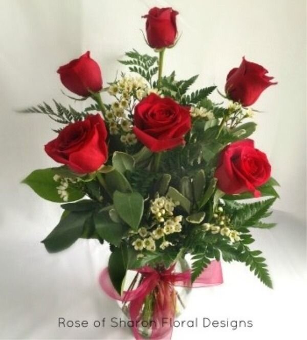 Traditional 1/2 Dozen Roses