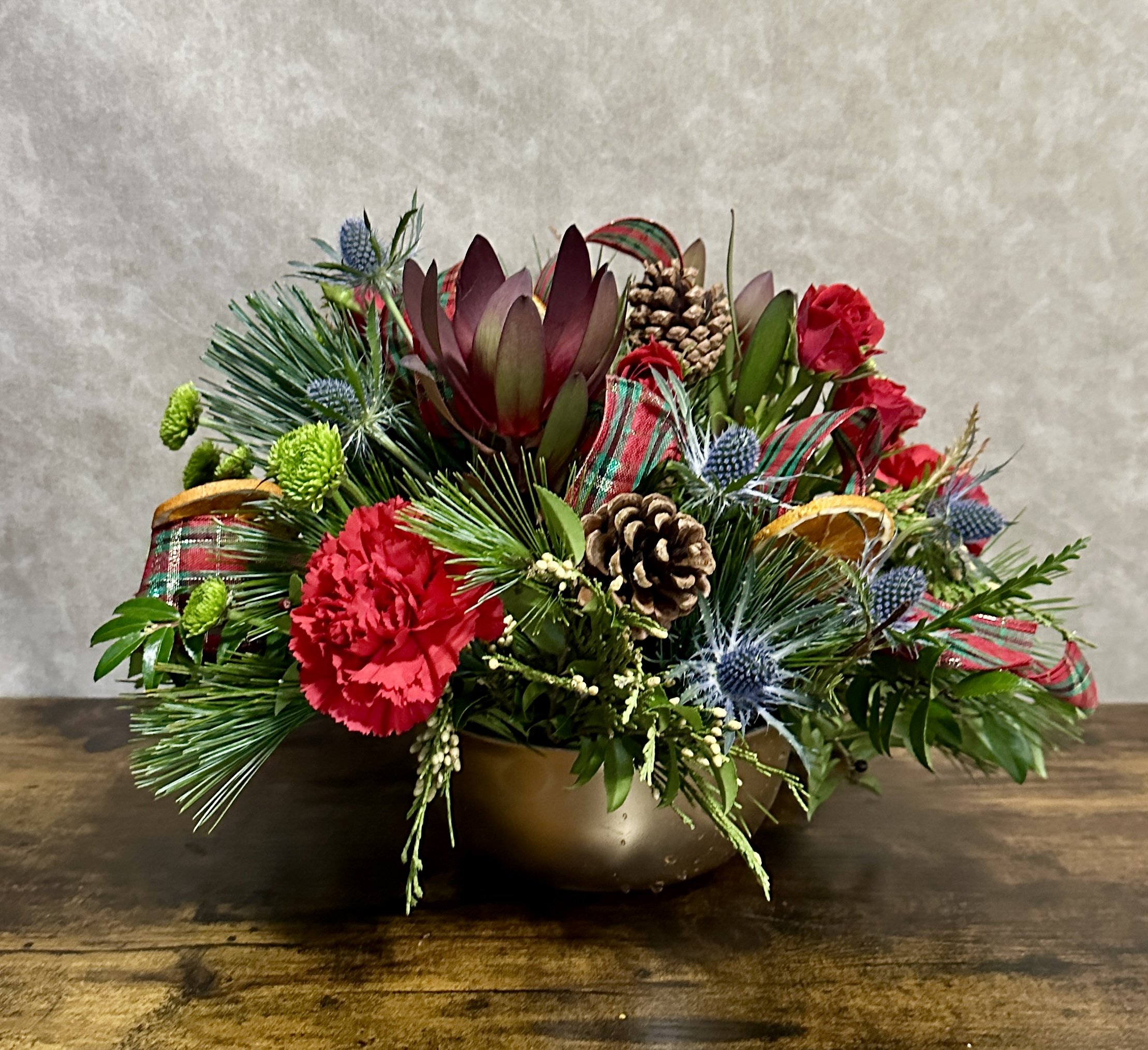 holiday arrangement - Rose of Sharon.jpg