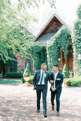 rose of sharon old fashioned garden elopement